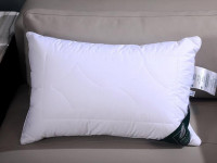 Подушка детская из силиконизированного волокна ANNA FLAUM STERN KOLLEKTION 40х60 средняя