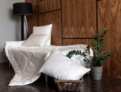 Одеяло стеганое GERMAN GRASS 64184 CAMEL WOOL GRASS 220x240 теплое