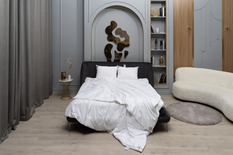 Одеяло стеганое точечно GERMAN GRASS LUXURY SILK GRASS 200х220 легкое