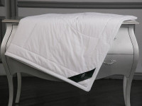 Одеяло стеганое из шерсти мериноса ANNA FLAUM MERINO KOLLEKTION 150х200 легкое