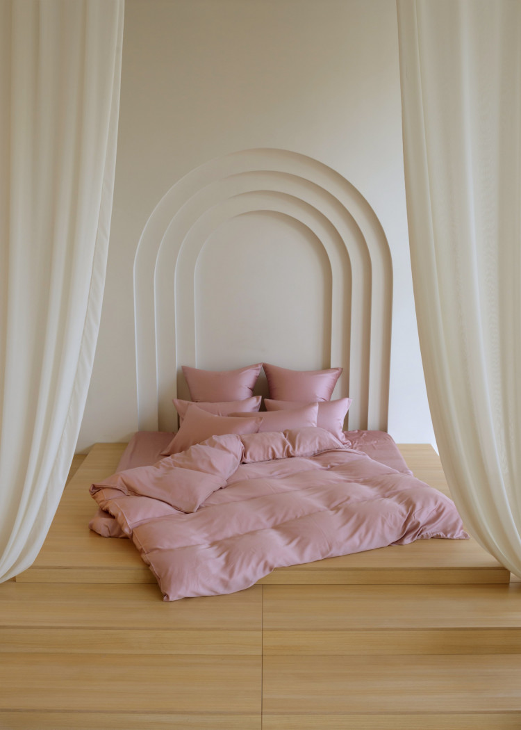 Постельное белье с простыней на резинке 180х200 GERMAN GRASS ROSE BRILLIANT GRASS 50х70 (2шт), 70х70 (2шт) семейное