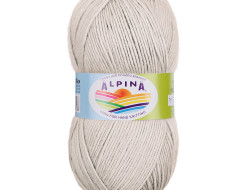 Пряжа ALPINA STELLA №93 нежно-бежевая 50% альпака, 45% мериносовая шерсть, 5% металлизированный полиамид с люрексом 3 шт х 100 гр, 250 м +/- 13 м