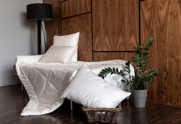 Одеяло стеганое GERMAN GRASS 64150 CAMEL GRASS 140x205 всесезонное