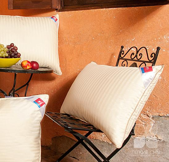 Подушка пуховая в жаккардовом сатине Легкие Сны МЕЧТА 50х68 упругая