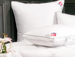 Подушка пуховая в сатине Легкие Сны ЛОРЕТТА 68х68х4 мягкая