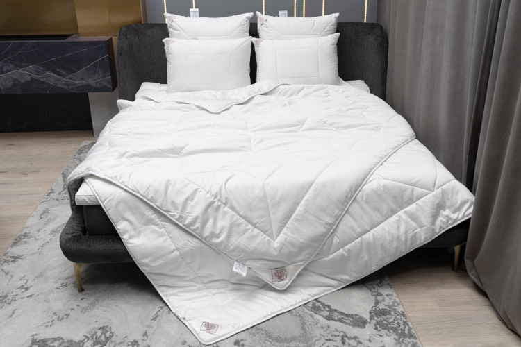 Одеяло стеганое GERMAN GRASS 158171 MERINO WOОL GRASS 160x220 легкое